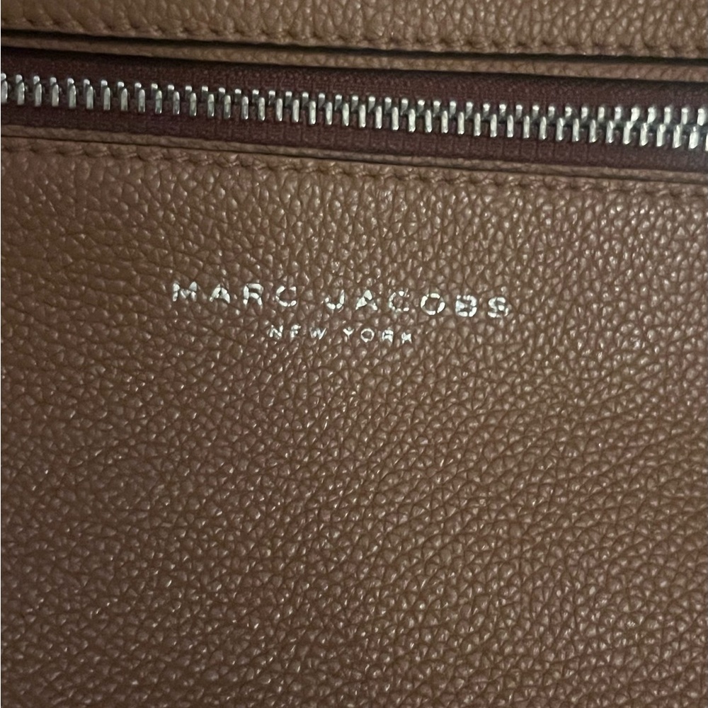 Marc Jacobs brown handbag - Picture 2 of 5